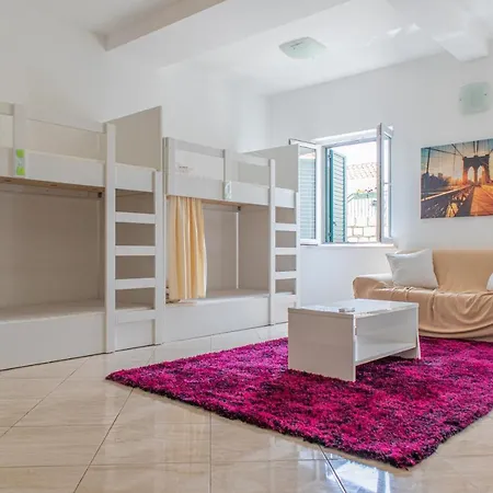 호스텔 Love Dubrovnik Hostel 두브로브니크